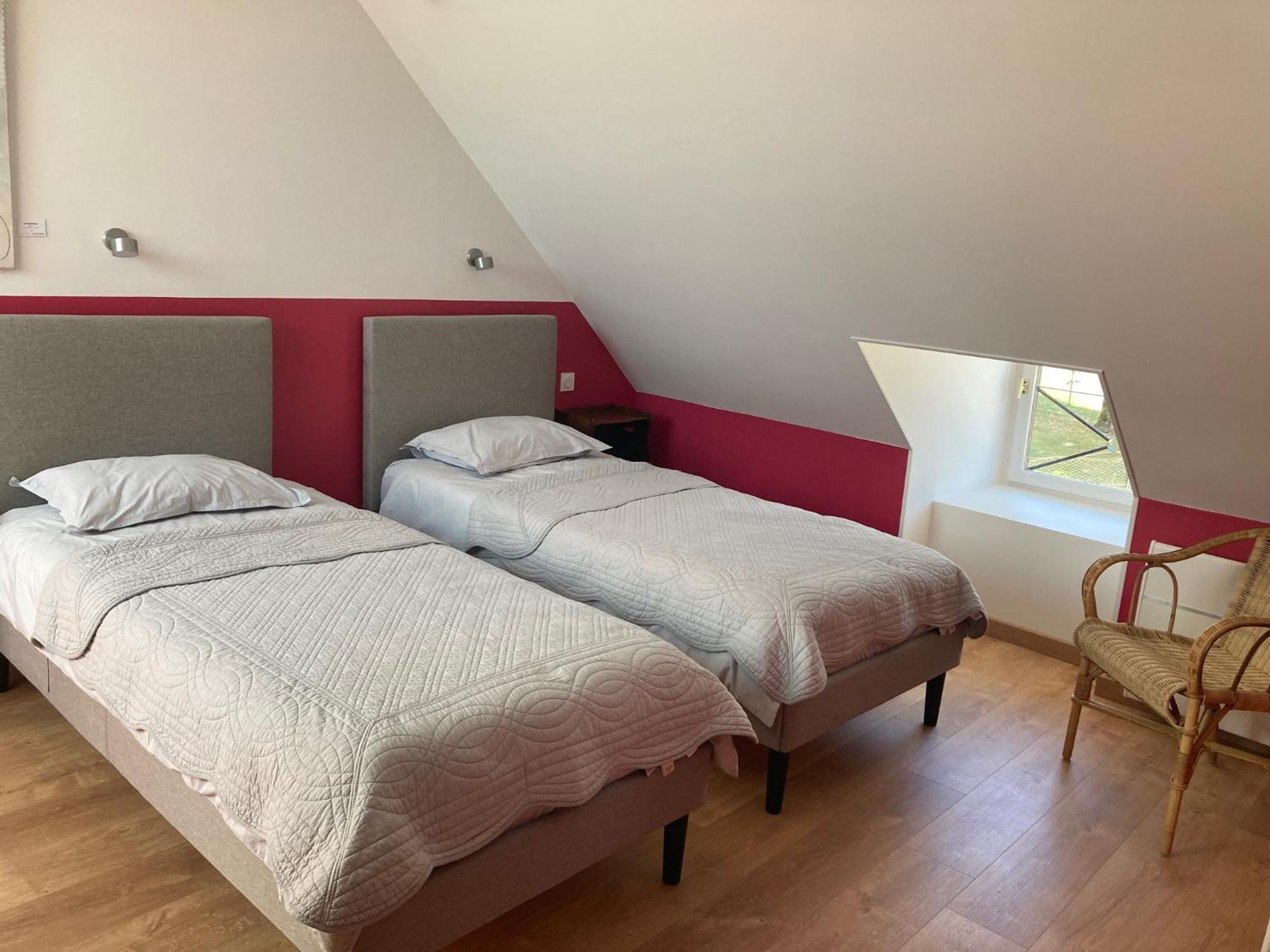 Chez Anne - Chambre Avec Salle De Bain Privative Menetou-Couture Bagian luar foto
